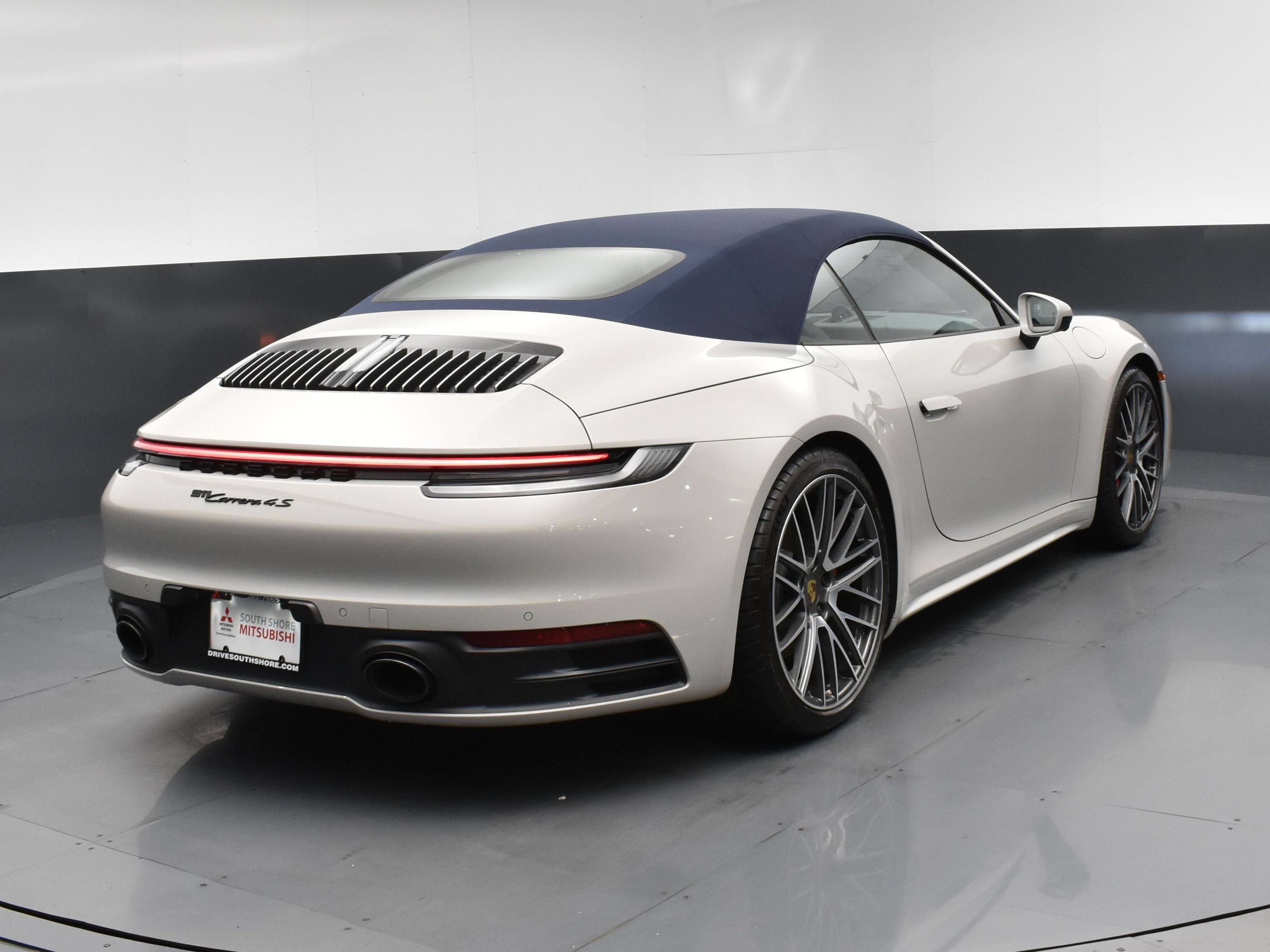Used 2023 Porsche 911 Carrera S RWD image 33