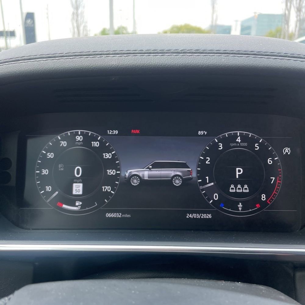 Used 2020 Land Rover Range Rover HSE image 9