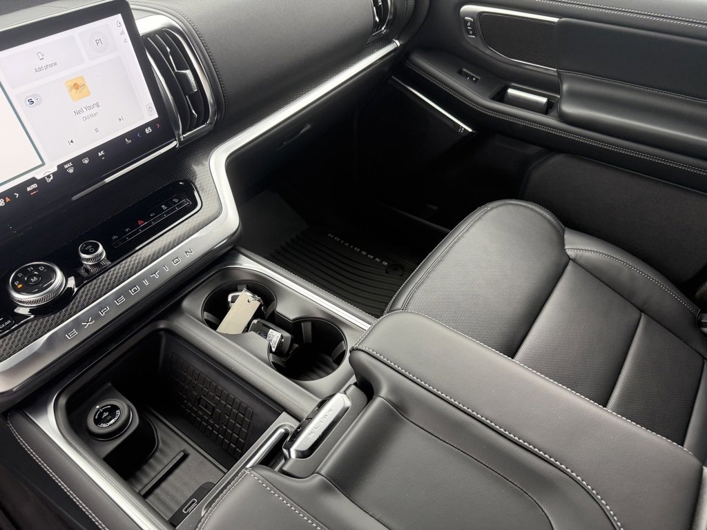 New 2025 Ford Expedition Platinum image 20
