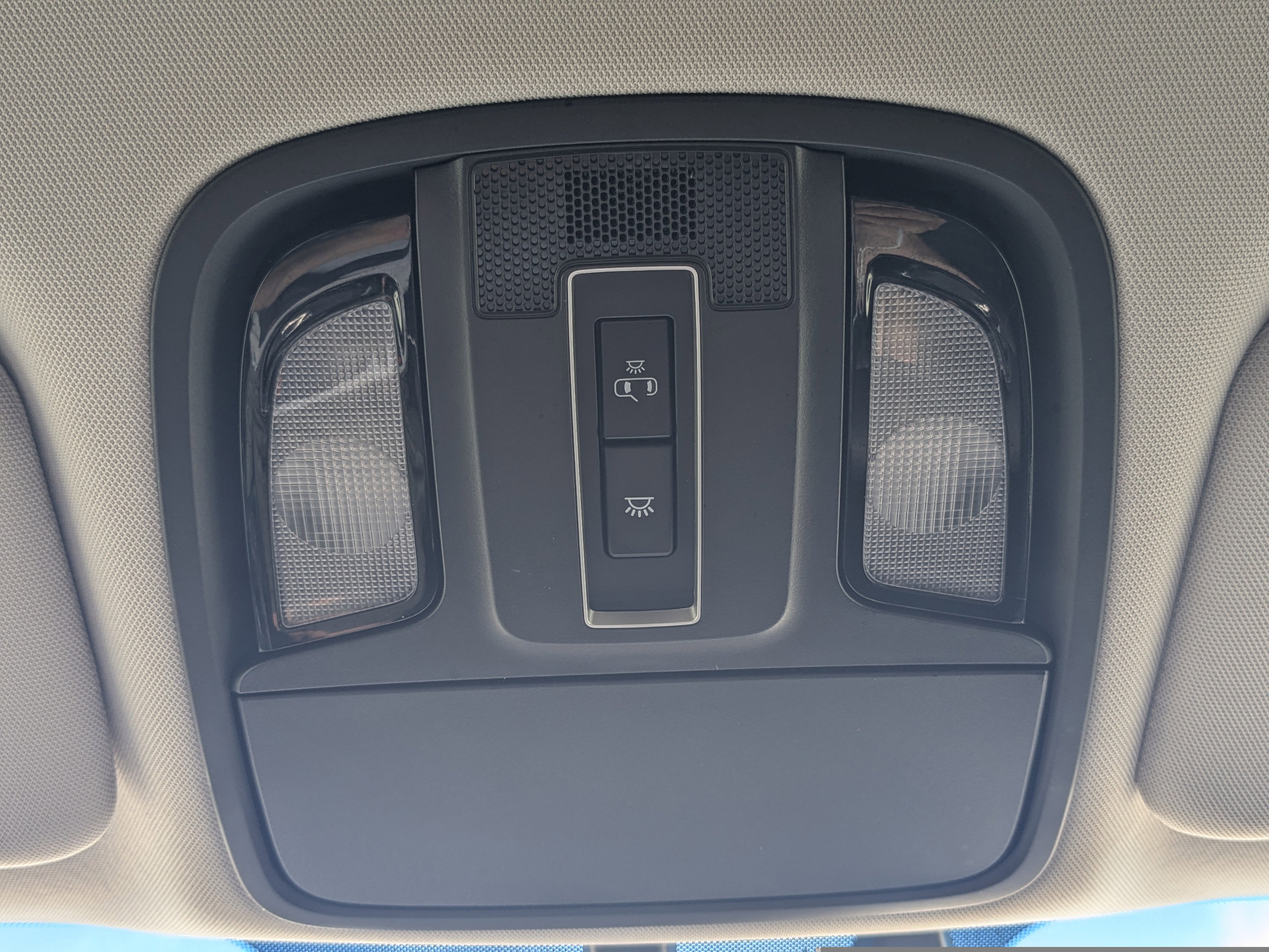 Used 2018 Kia Sorento EX image 32