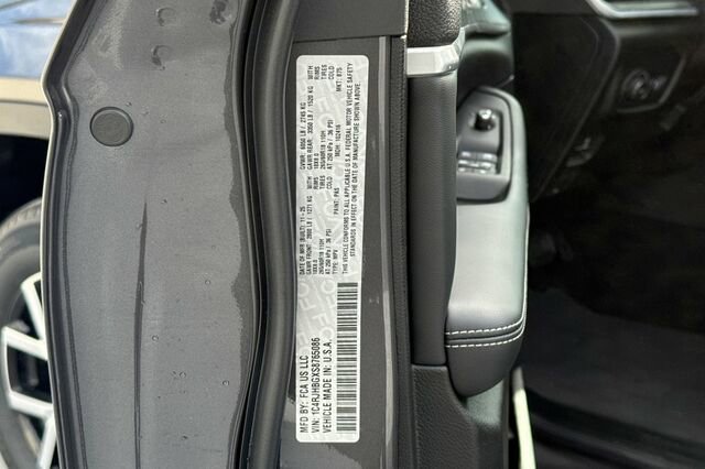 New 2025 Jeep Grand Cherokee Limited image 25