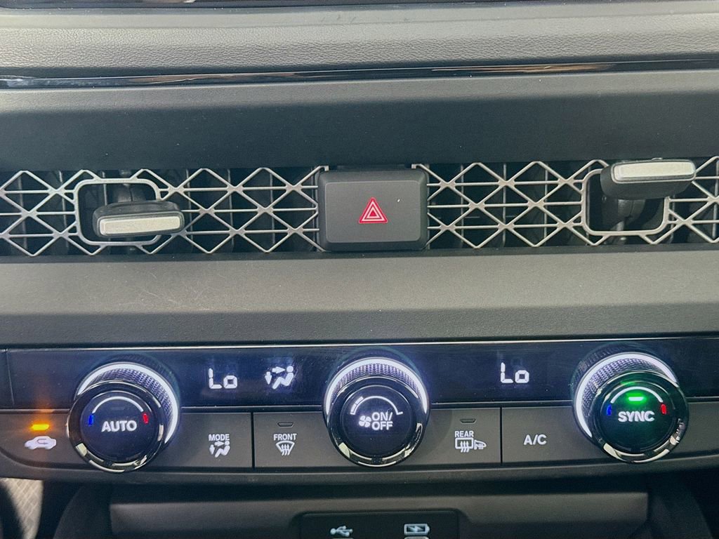 Certified 2025 Honda Accord SE image 17