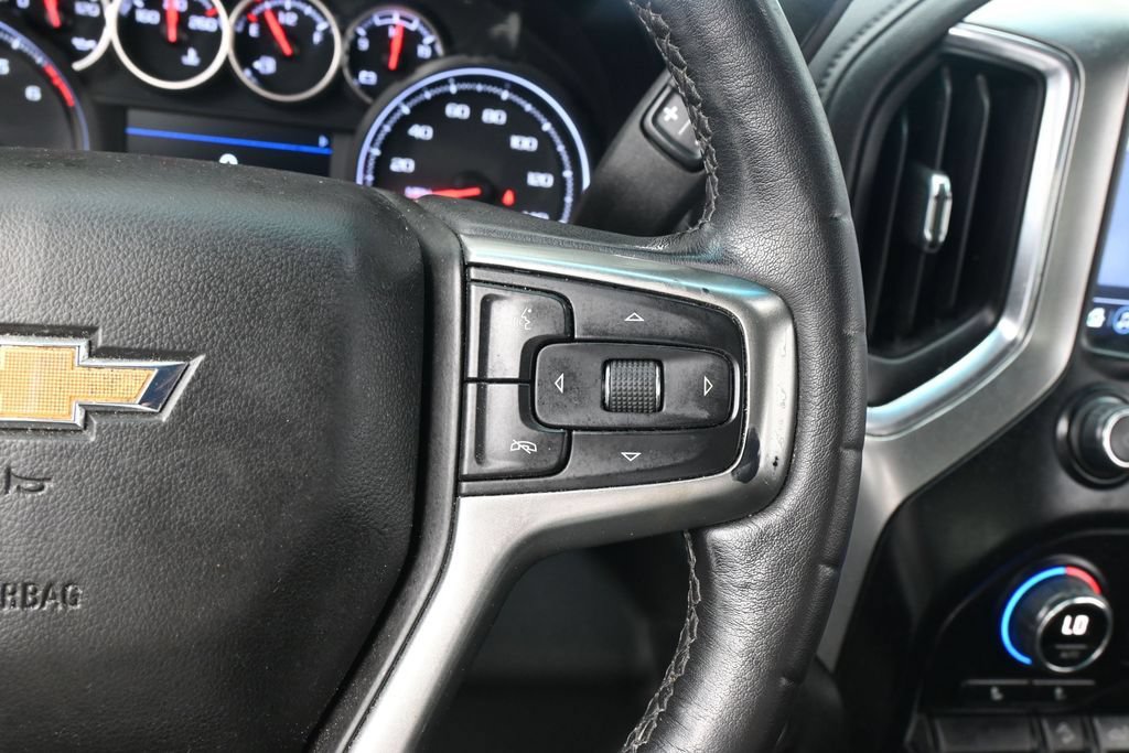 Used 2022 Chevrolet Silverado 2500 LT w/ Convenience Package AWD/4WD image 17