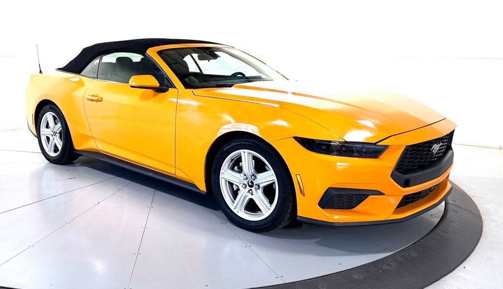 Used 2026 Ford Mustang Premium RWD image 35
