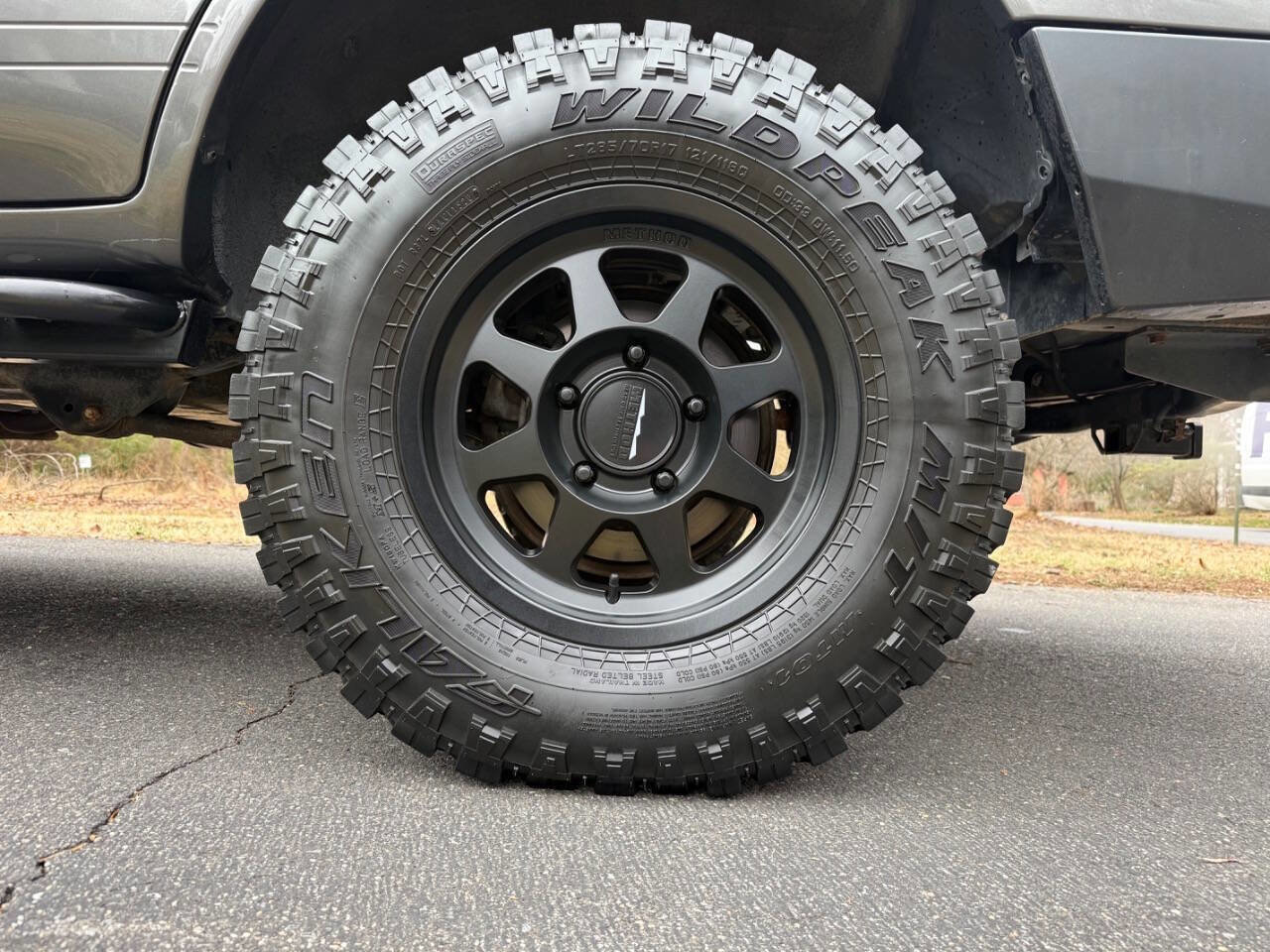 Used 2002 Lexus LX 470 Base 4WD 4dr SUV image 57