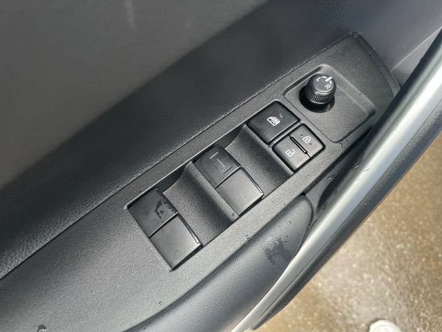 Used 2026 Toyota Corolla Cross XLE AWD/4WD image 21