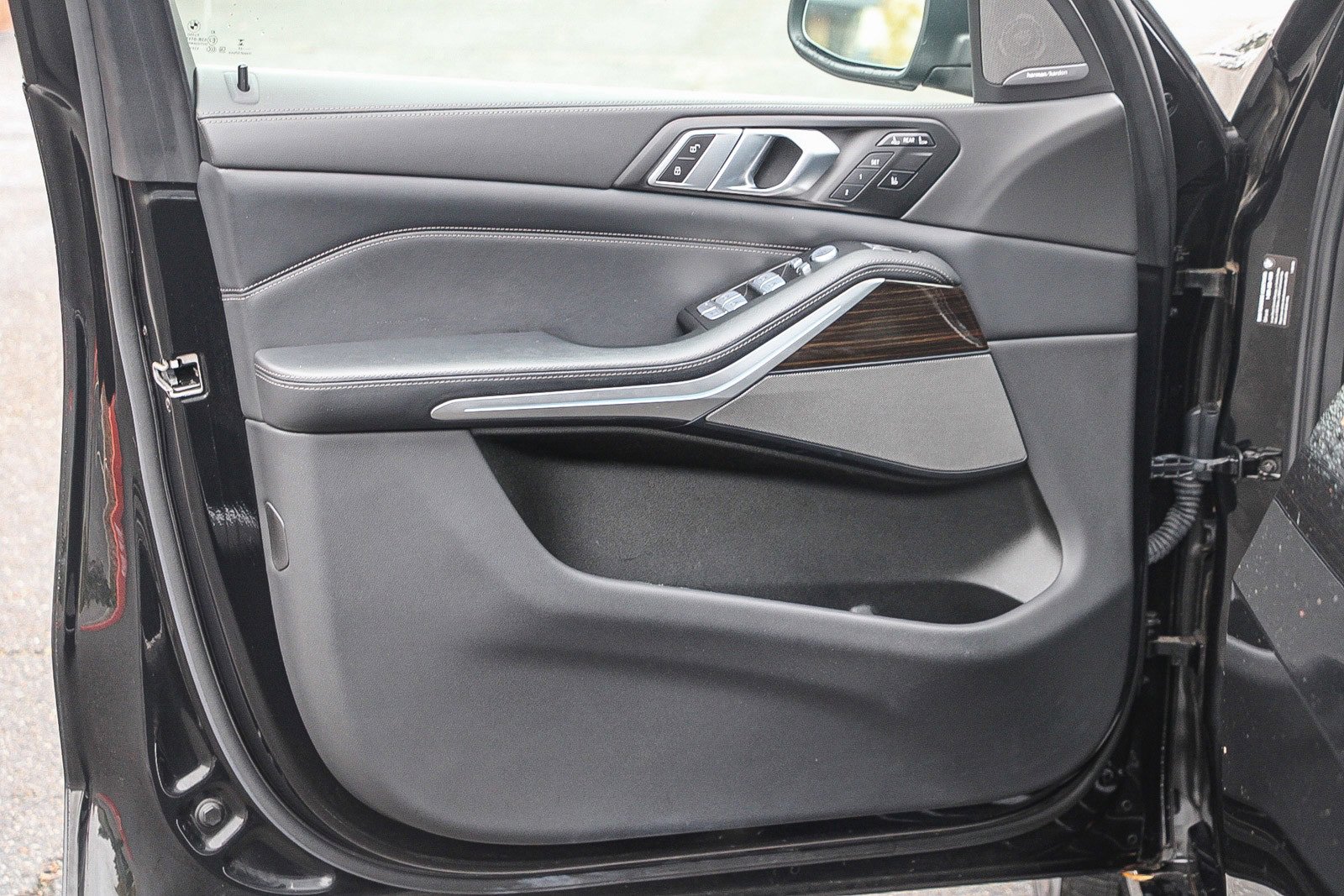 Used 2023 BMW X7 xDrive40i image 16