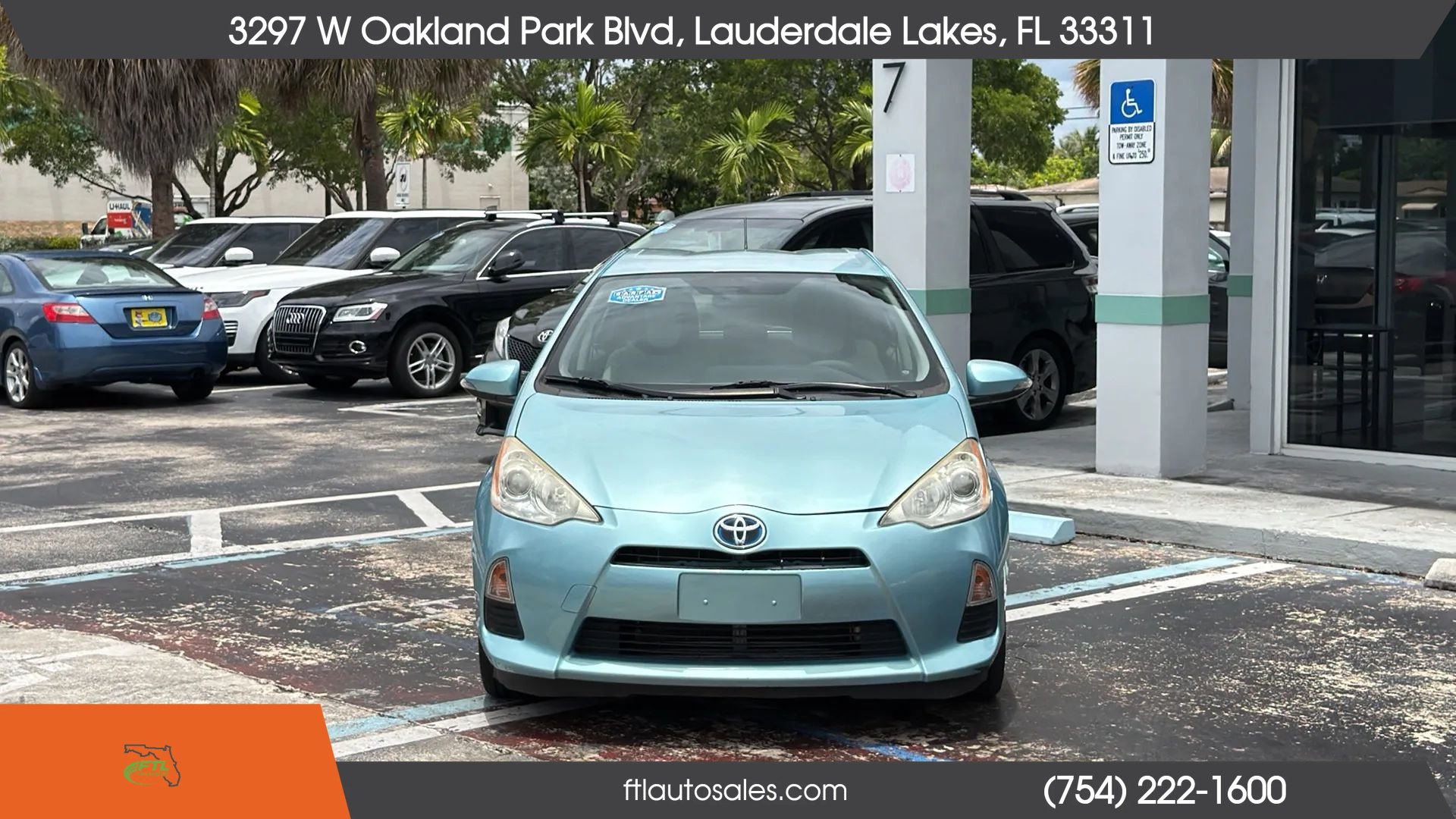 Used 2013 Toyota Prius C One FWD image 3