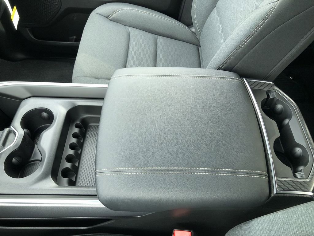 New 2026 RAM 1500 4x4 Crew Cab image 25