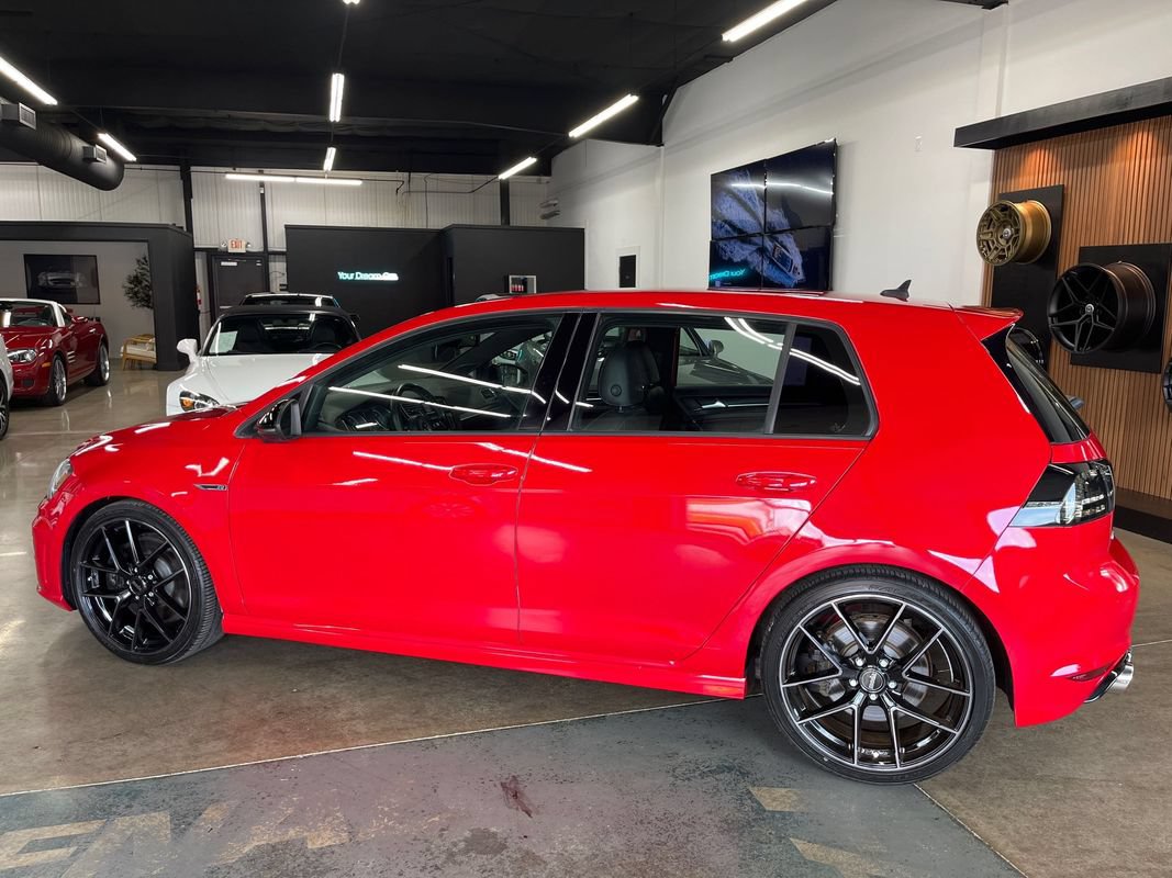 Used 2015 Volkswagen Golf R 4-Door AWD/4WD image 8