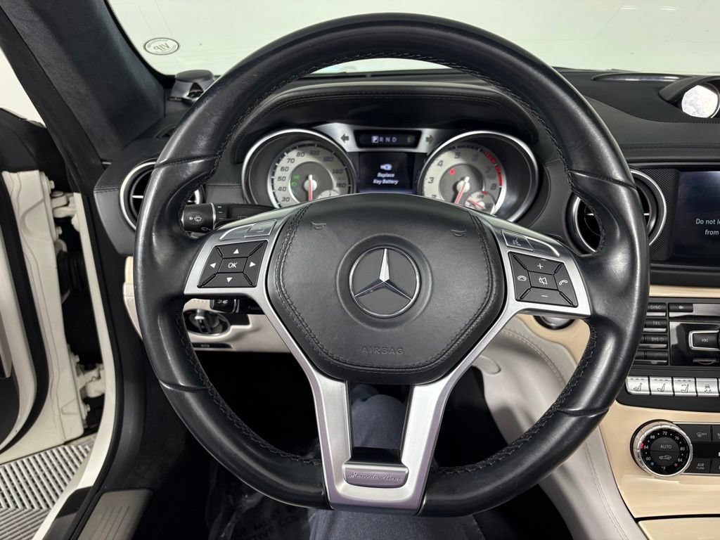 Used 2014 Mercedes-Benz SL 550 image 23