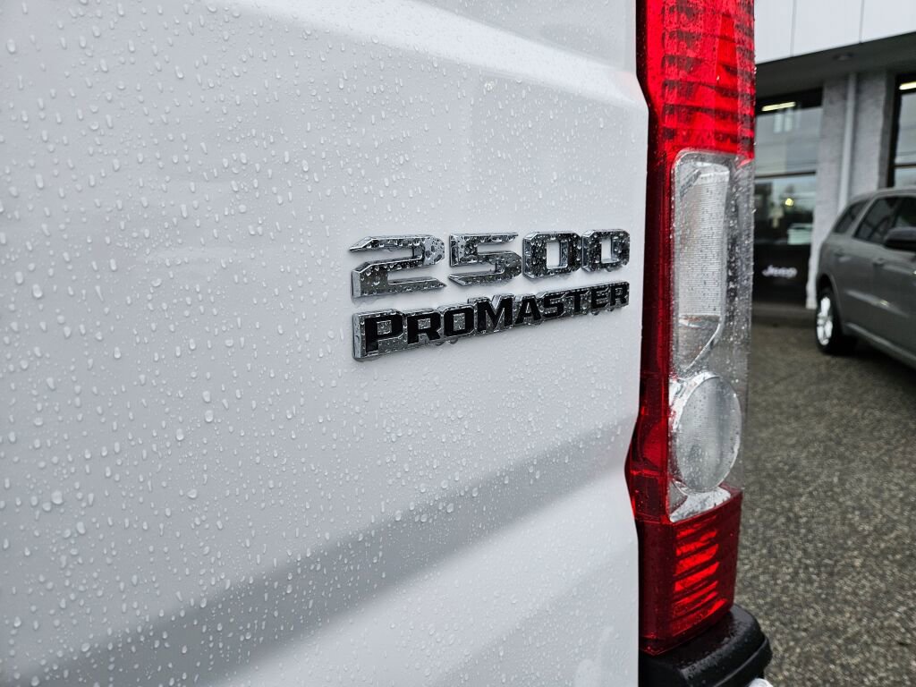 Used 2025 RAM ProMaster 2500 w/ Convenience Group image 11