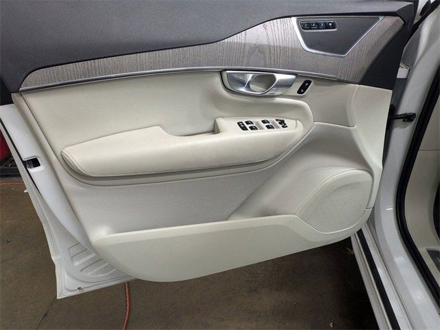 Certified 2024 Volvo XC90 T8 Plus image 24