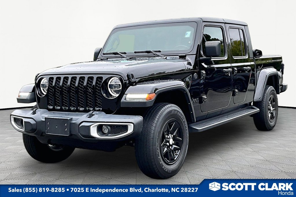 Used 2022 Jeep Gladiator Sport AWD/4WD image 3