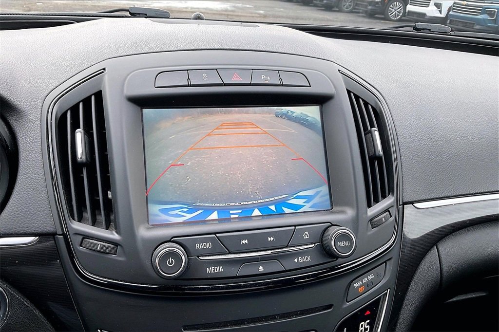 Used 2017 Buick Regal Premium image 17