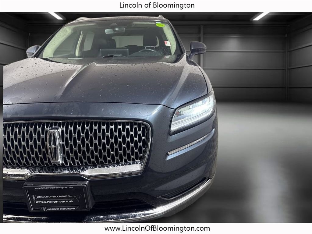 Used 2022 Lincoln Nautilus Reserve image 17