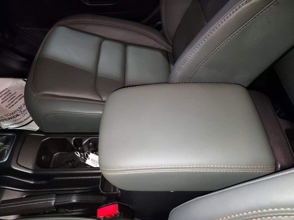 Used 2025 Jeep Gladiator Mojave image 27