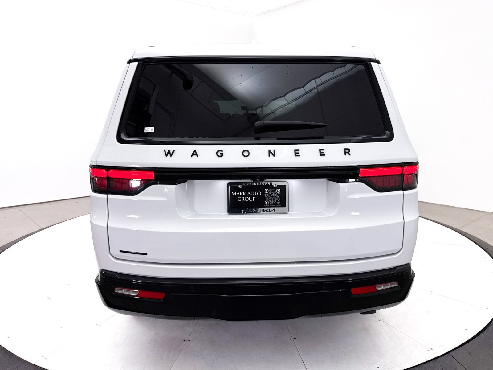 Used 2022 Jeep Wagoneer Series I AWD/4WD image 20