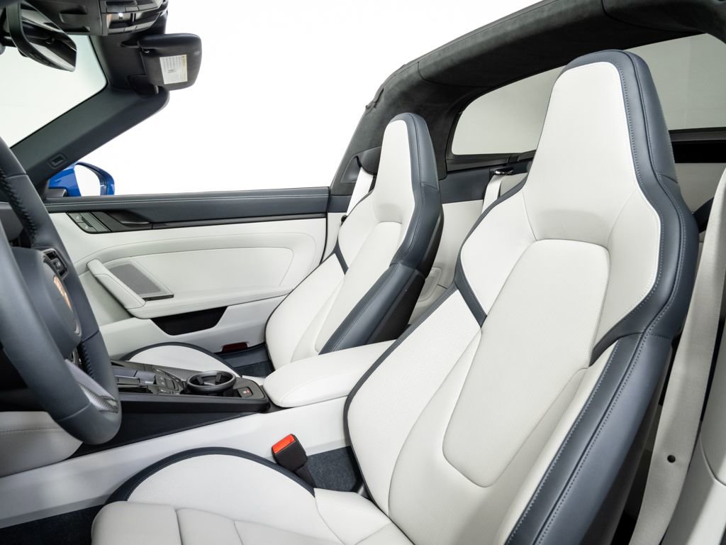 Certified 2026 Porsche 911 Targa 4 GTS image 5