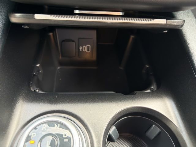 Used 2025 Ford Explorer ST-Line image 39