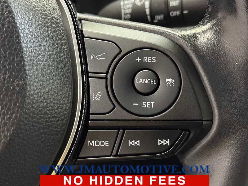 Used 2019 Toyota Corolla XSE image 43