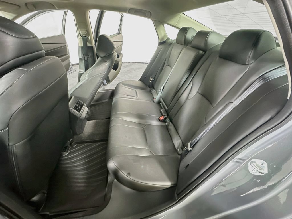Used 2023 Honda Accord EX-L image 16