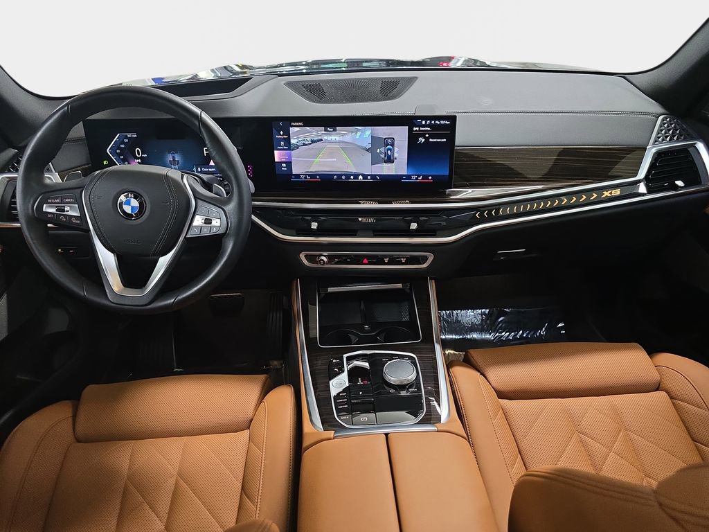 Used 2024 BMW X5 sDrive40i w/ Premium Package image 11