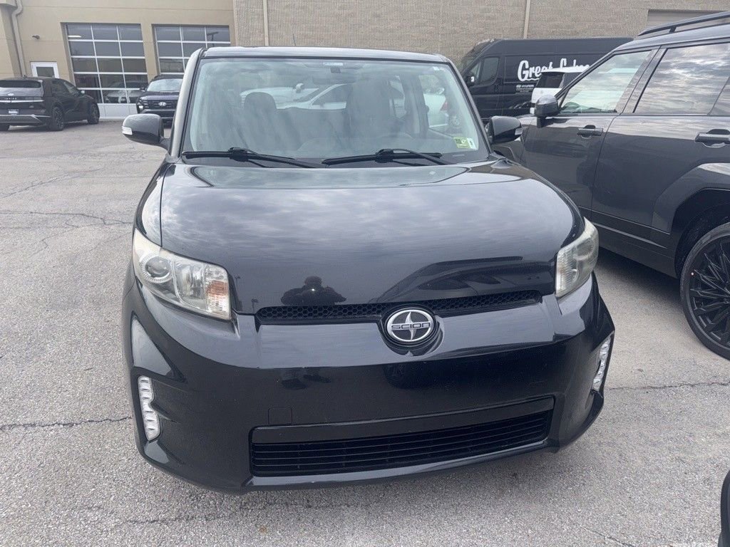 Used 2014 Scion xB Base image 5