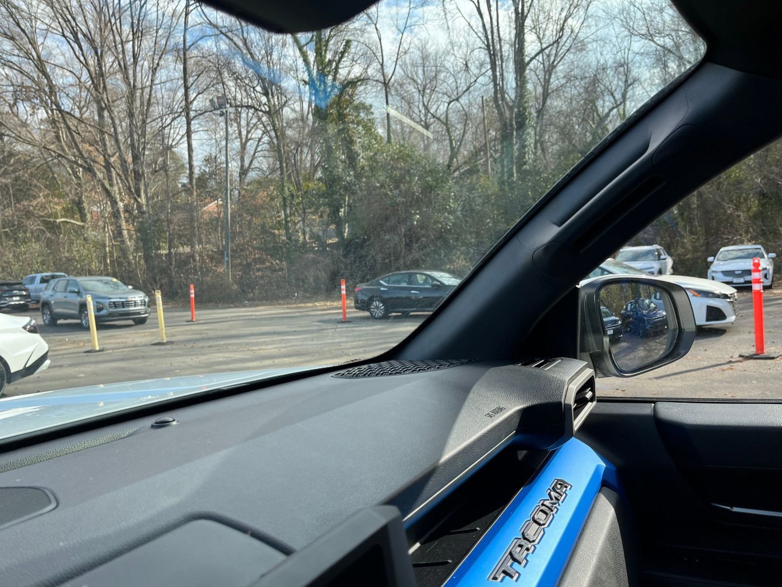 Used 2025 Toyota Tacoma TRD Off-Road image 34