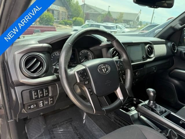 Used 2019 Toyota Tacoma TRD Sport w/ Technology Package RWD image 11