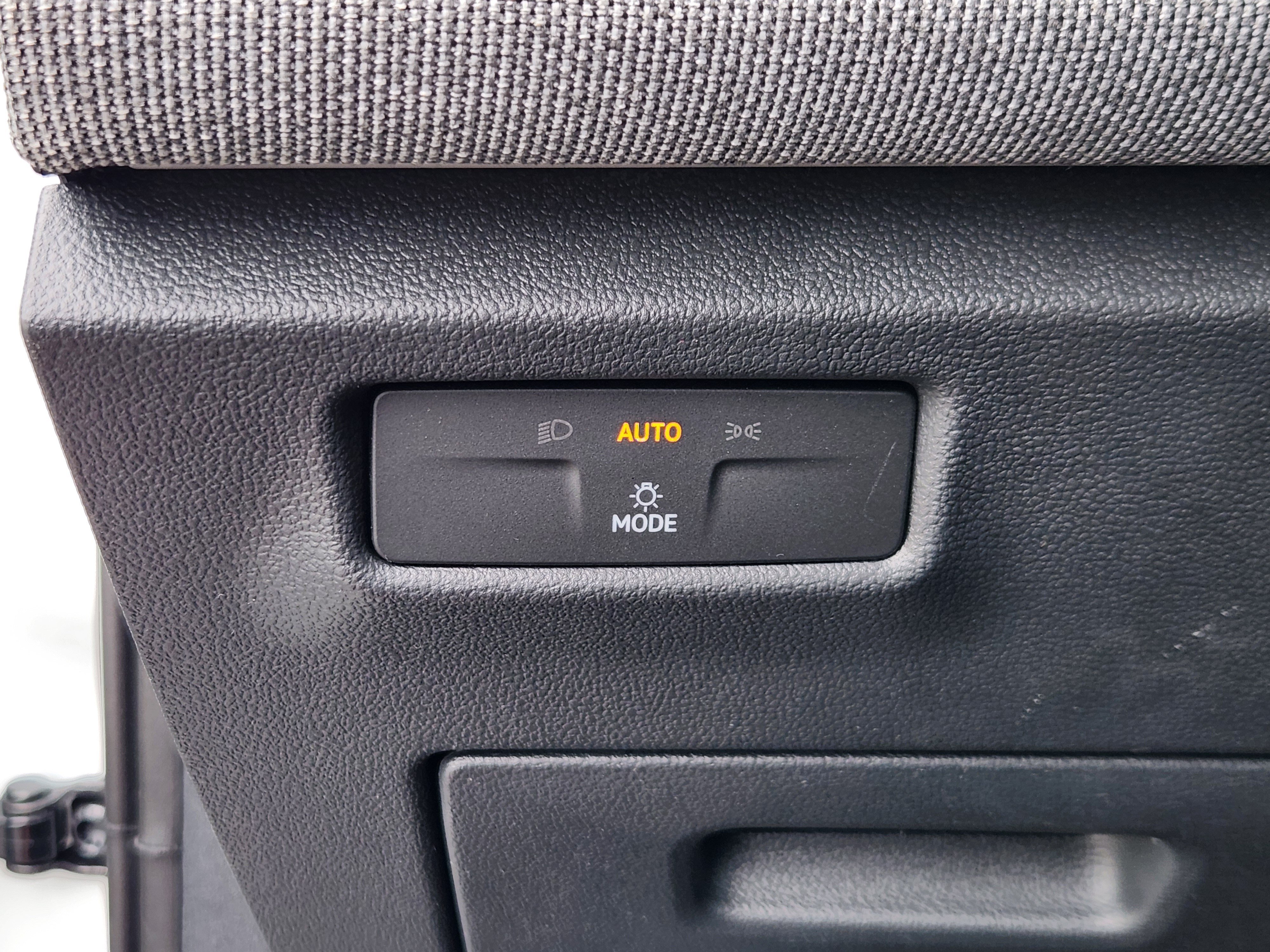 Certified 2025 Volkswagen Tiguan S AWD/4WD image 23