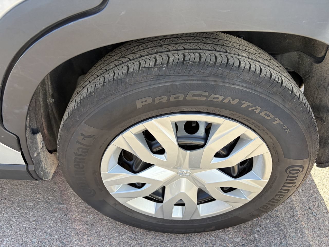 Used 2026 Toyota Corolla Cross L FWD image 7