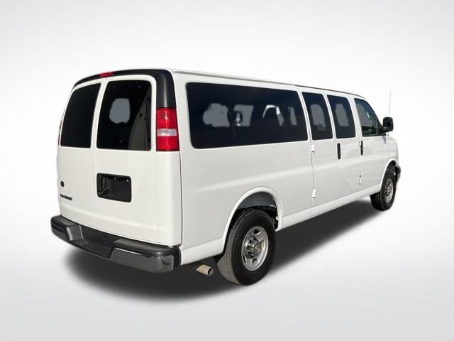 Certified 2025 Chevrolet Express 3500 LT w/ LT Preferred Equipment Group RWD image 18