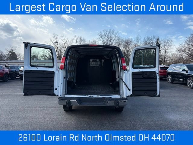 Used 2024 Chevrolet Express 2500 w/ Driver Convenience Package RWD image 9