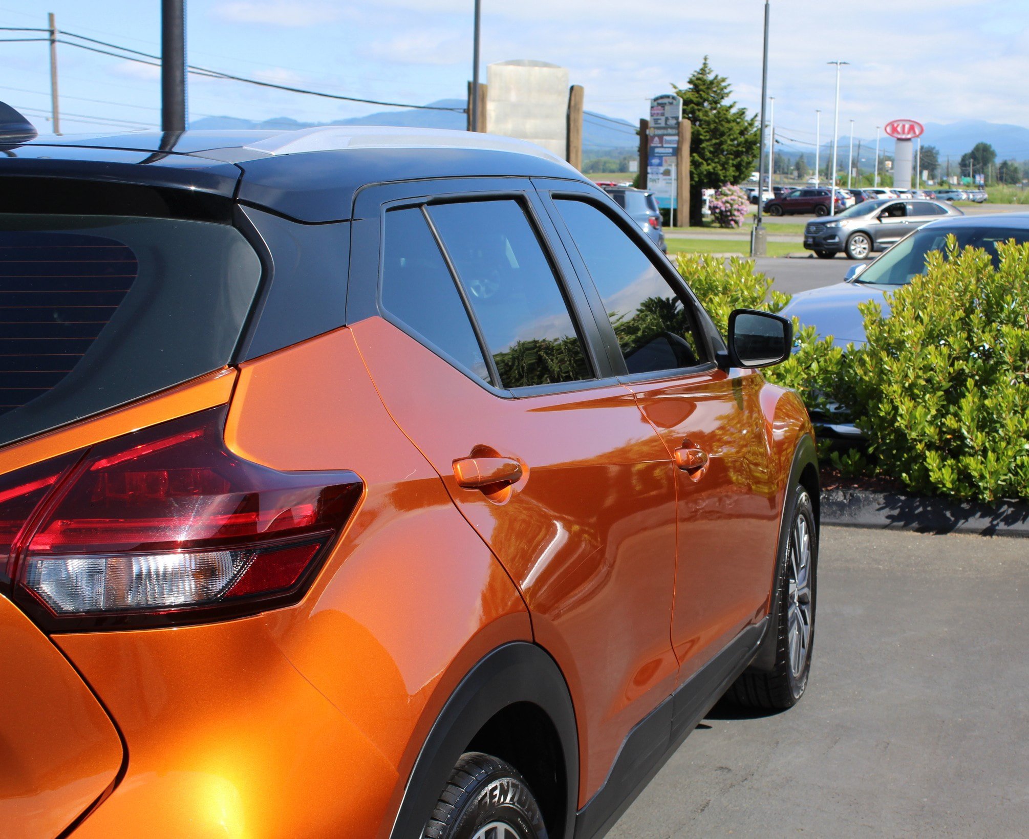 Used 2022 Nissan Kicks SV FWD image 7