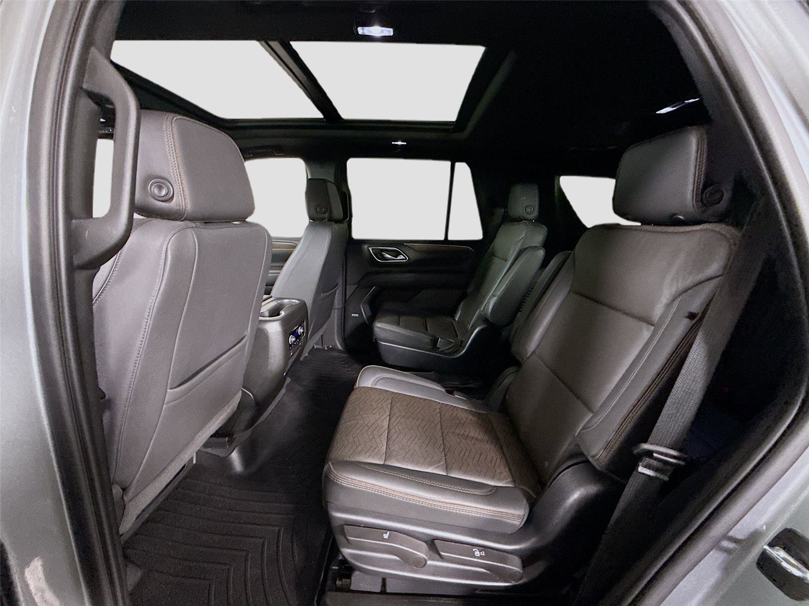 Used 2023 Chevrolet Tahoe High Country image 19