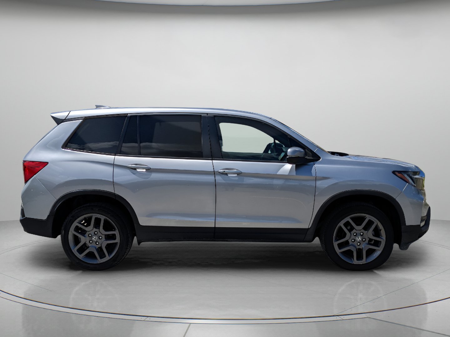 Used 2023 Honda Passport EX-L image 9