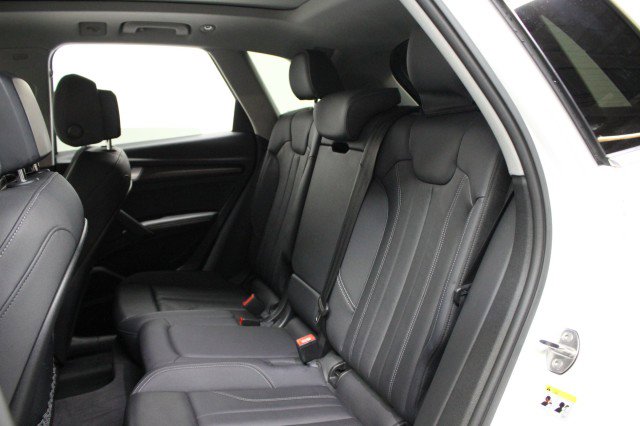 Used 2024 Audi Q5 2.0T Premium Plus image 30