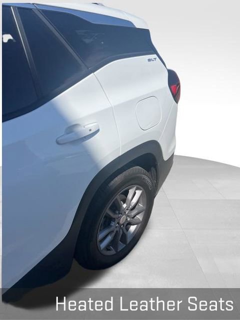 Used 2023 GMC Terrain SLT w/ Tech Package image 7