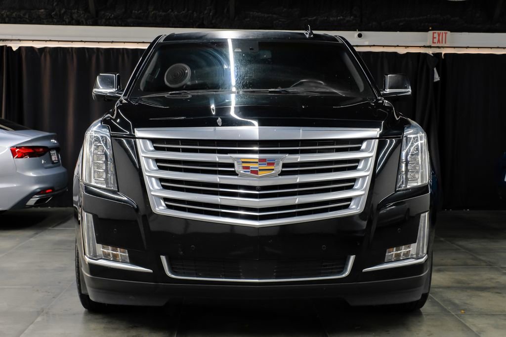 Used 2016 Cadillac Escalade Platinum RWD image 8