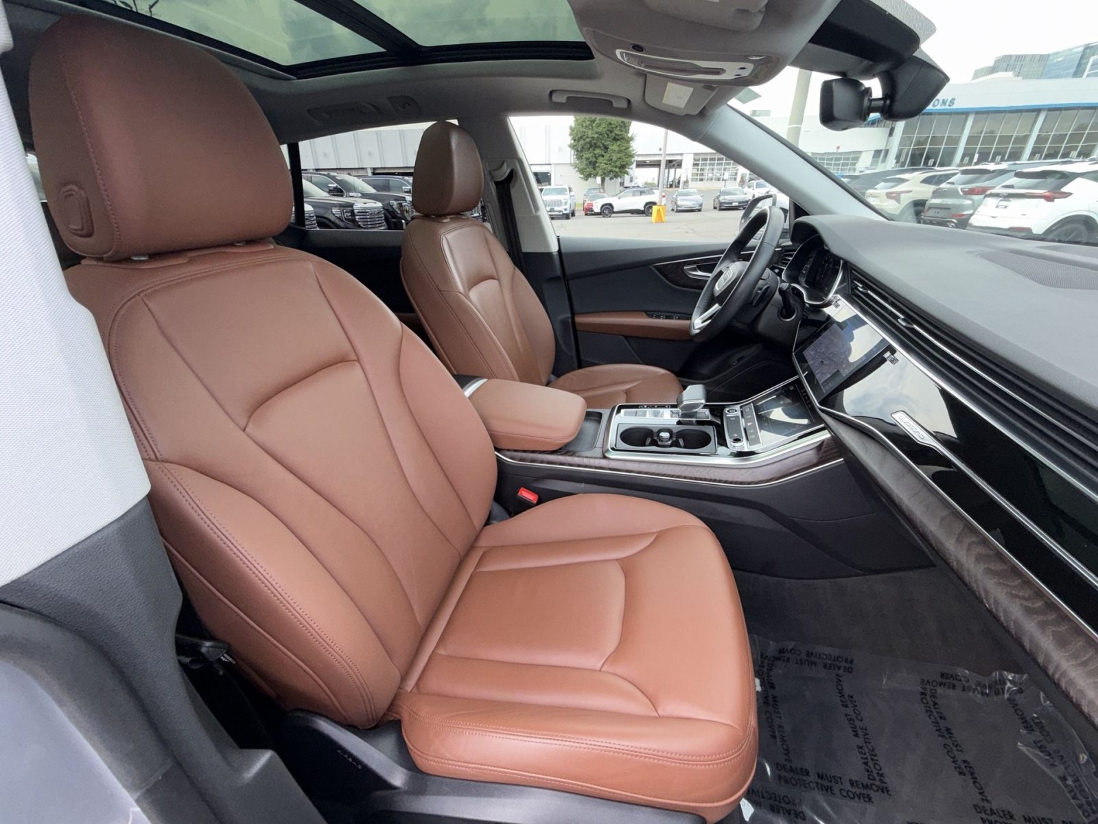 Used 2022 Audi Q8 Premium AWD/4WD image 27