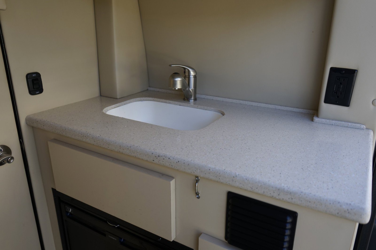 Used 2017 Mercedes-Benz Sprinter 3500 image 37