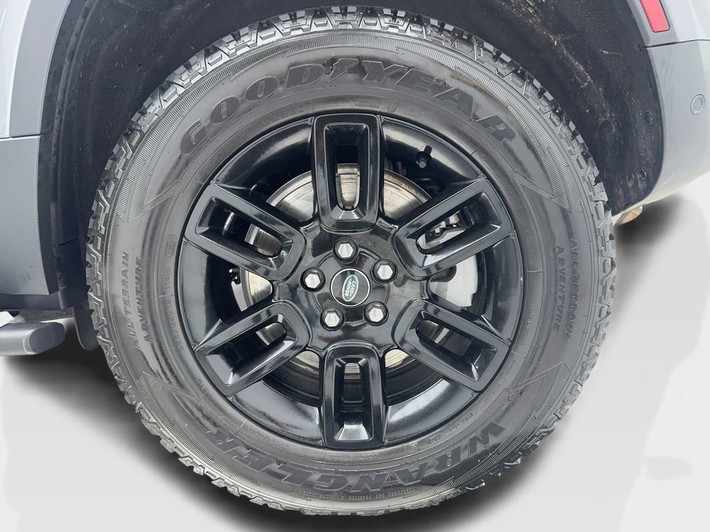 Used 2023 Land Rover Defender 110 SE image 55