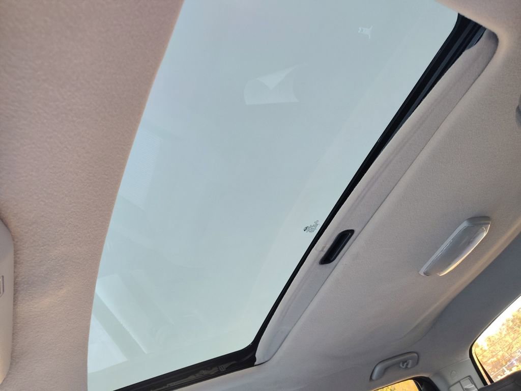 Used 2017 Toyota Tundra SR5 image 7