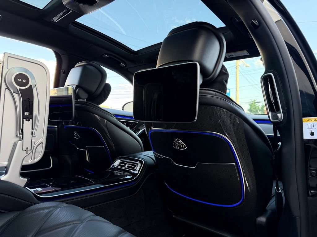 Used 2022 Mercedes-Benz Maybach S 580 4MATIC image 17
