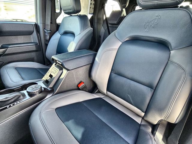 Used 2024 Ford Bronco Outer Banks image 18