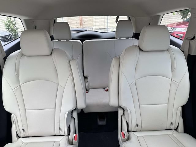 Used 2023 Buick Enclave Essence FWD image 9