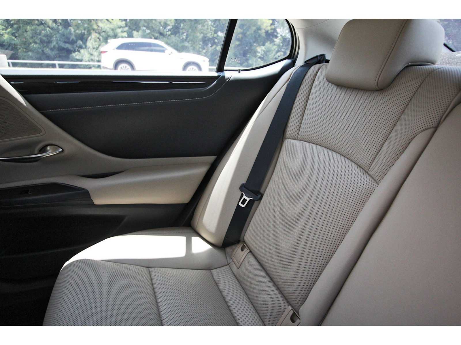 Used 2021 Lexus ES 350 w/ Premium Package FWD image 9