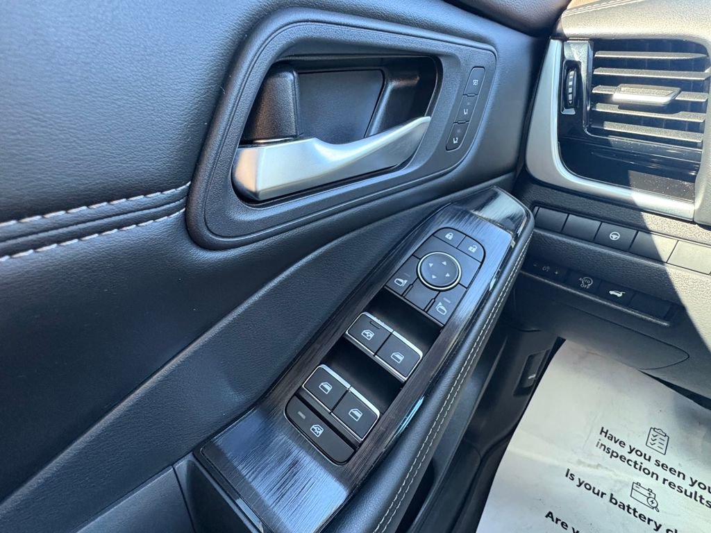 Used 2023 Nissan Rogue SL w/ SL Premium Package image 24