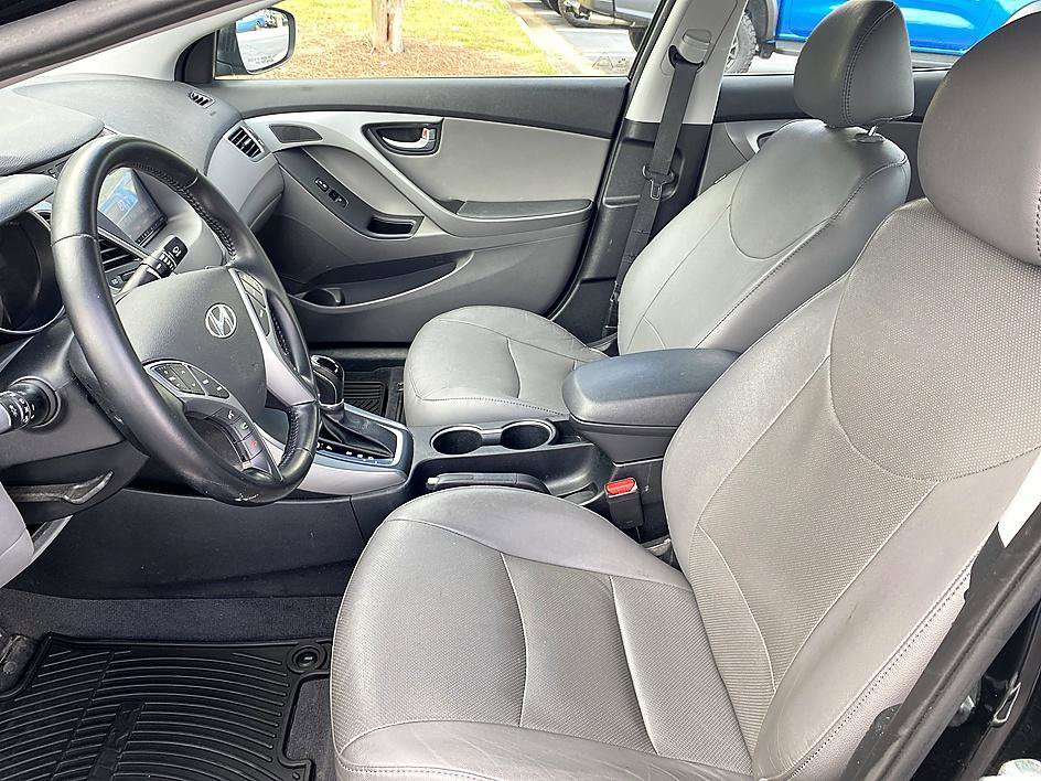 Used 2016 Hyundai Elantra Limited FWD image 11